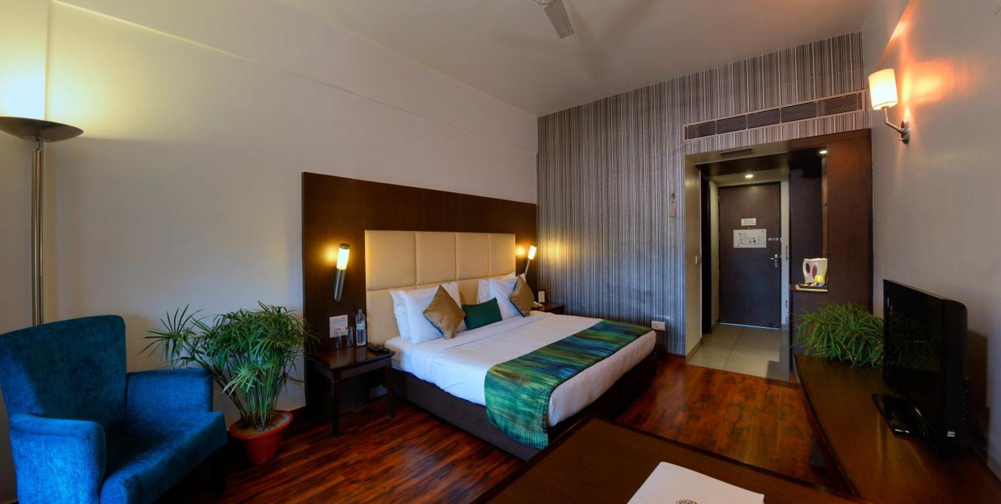 Treehouse Hotel Club & Spa Dhāruhera Esterno foto